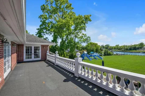 1304 Seawane Drive Hewlett Harbor NY 11557