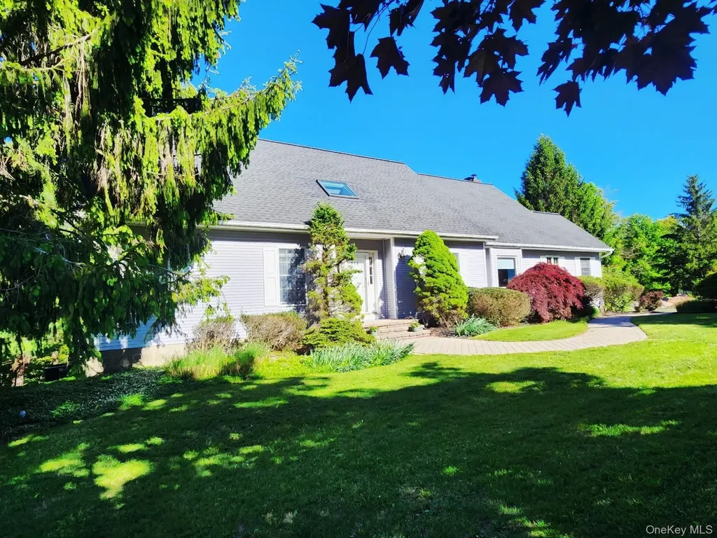 214 W Mombasha Road Monroe NY 10950