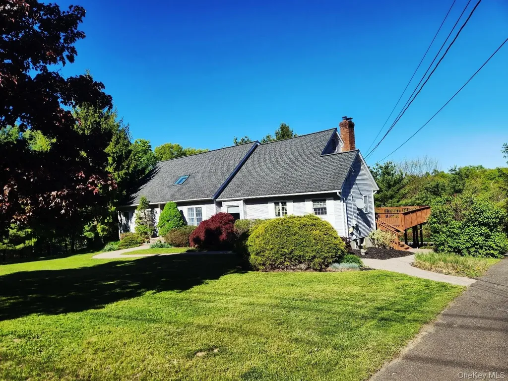 214 W Mombasha Road Monroe NY 10950