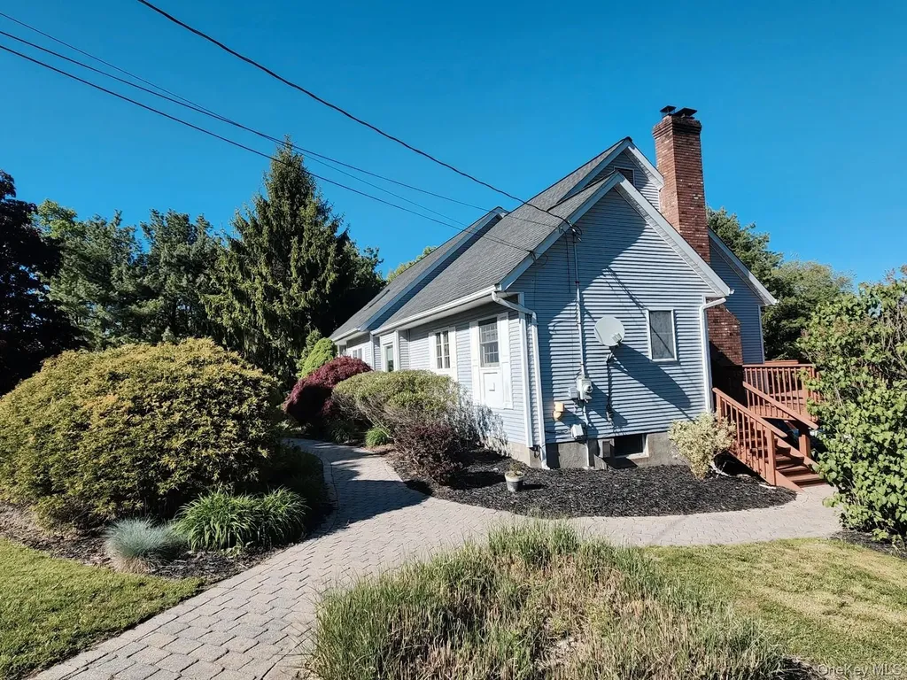 214 W Mombasha Road Monroe NY 10950