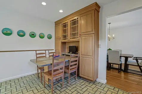 106 Alexander Avenue White Plains NY 10606