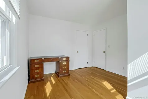 106 Alexander Avenue White Plains NY 10606