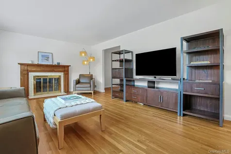106 Alexander Avenue White Plains NY 10606