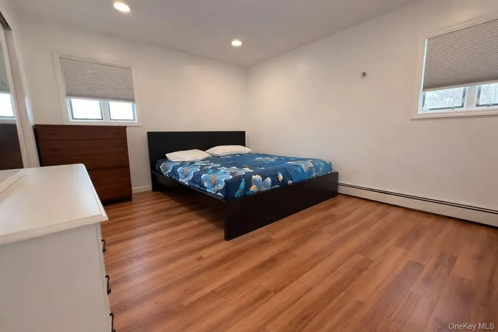 62 Summit Street Hicksville NY 11801