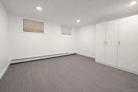 62 Summit Street Hicksville NY 11801