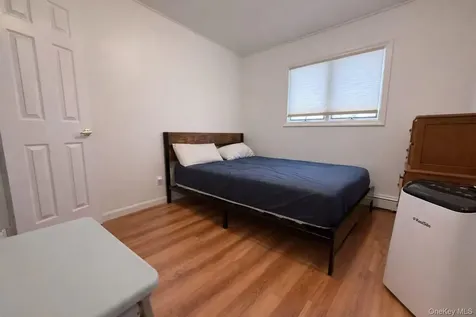 62 Summit Street Hicksville NY 11801
