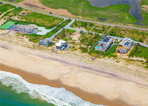 71A Dune Road East Quogue NY 11942