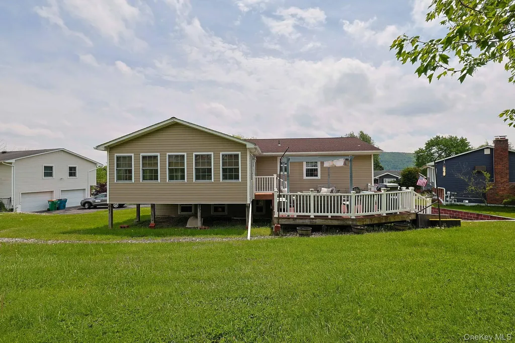 11 Alden Court Fishkill NY 12524