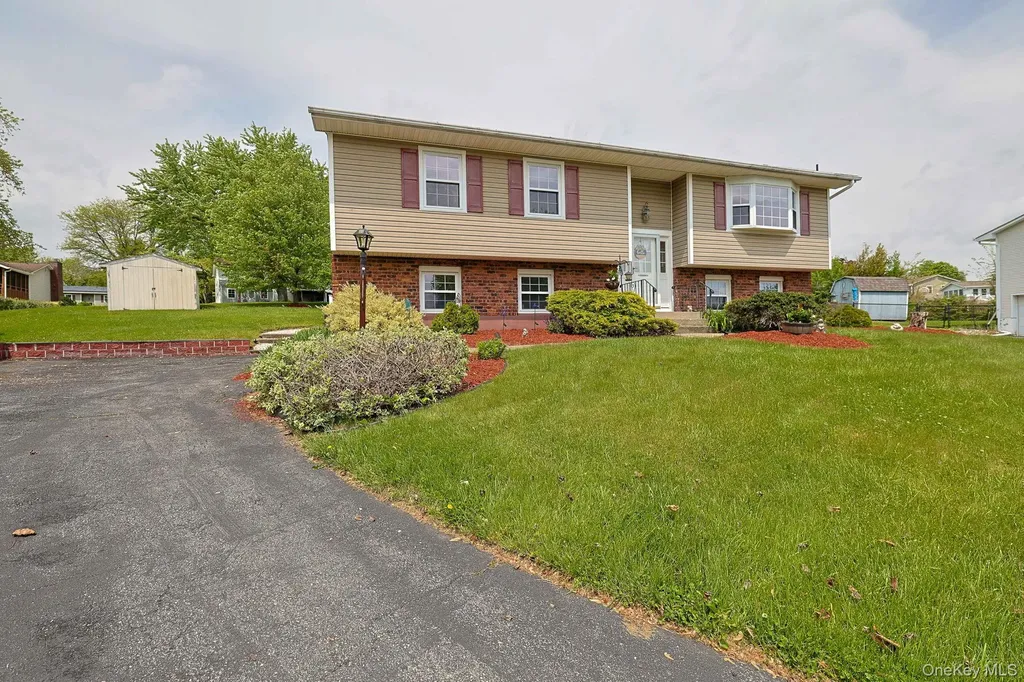 11 Alden Court Fishkill NY 12524
