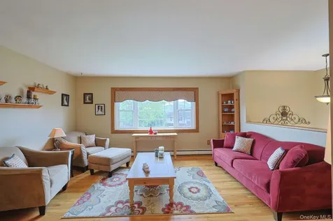 11 Alden Court Fishkill NY 12524