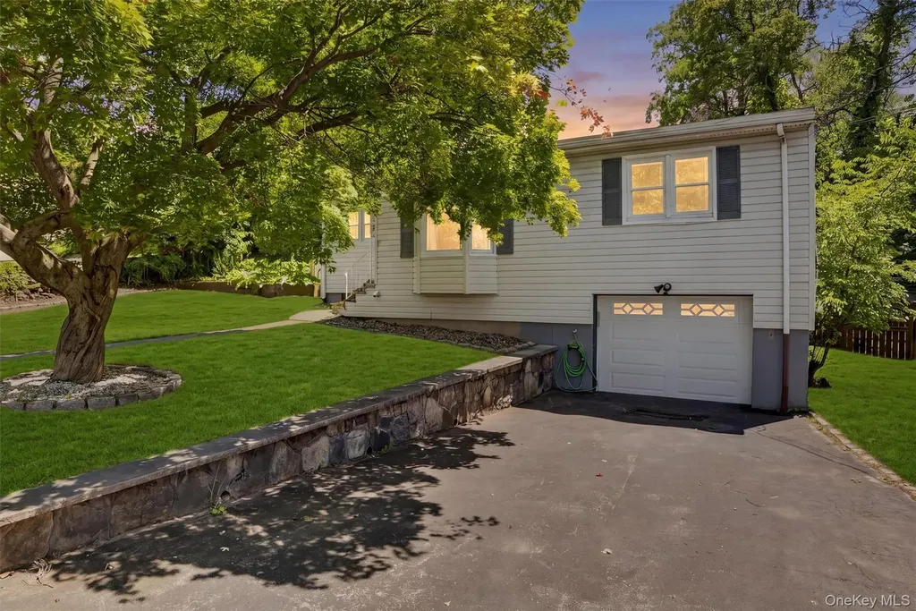 197 Seward Street Buchanan NY 10511