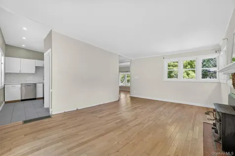 197 Seward Street Buchanan NY 10511
