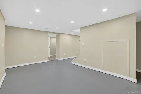 197 Seward Street Buchanan NY 10511