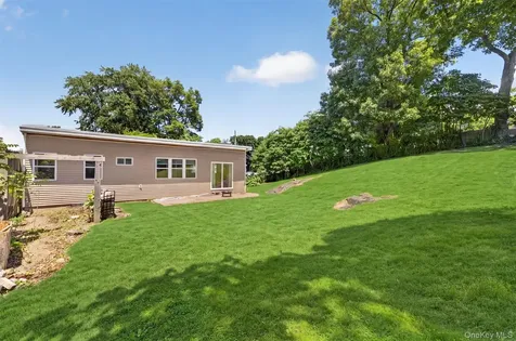 197 Seward Street Buchanan NY 10511