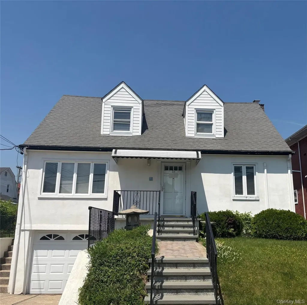 71 Catskill Yonkers NY 10704