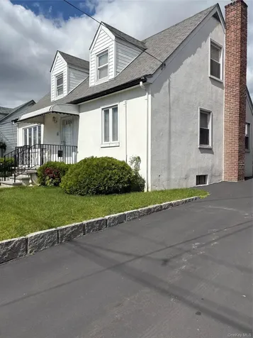 71 Catskill Yonkers NY 10704