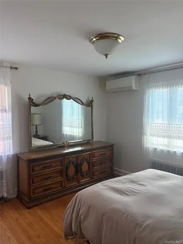 71 Catskill Yonkers NY 10704