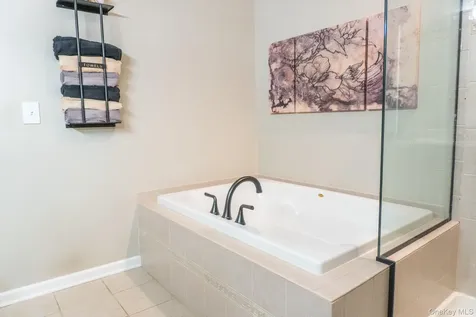 781 Huntington Drive Fishkill NY 12524