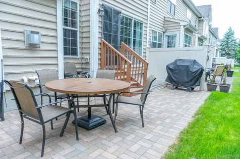 781 Huntington Drive Fishkill NY 12524