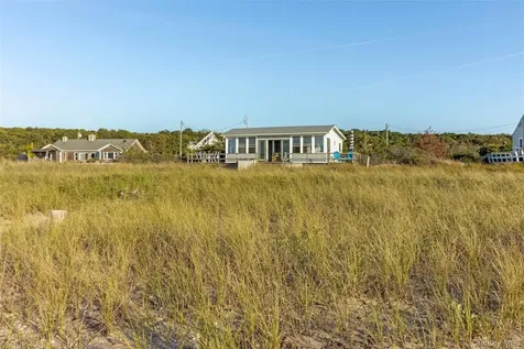 825 N Sea Drive Southold NY 11971