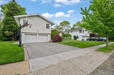 56 Middle Lane Jericho NY 11753
