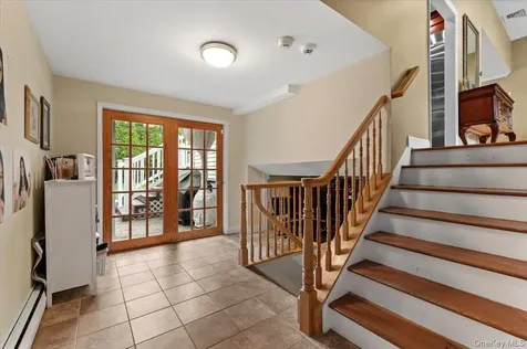 56 Middle Lane Jericho NY 11753