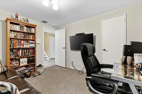56 Middle Lane Jericho NY 11753