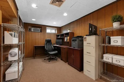 56 Middle Lane Jericho NY 11753