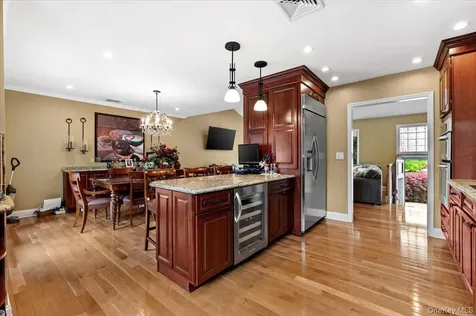 56 Middle Lane Jericho NY 11753