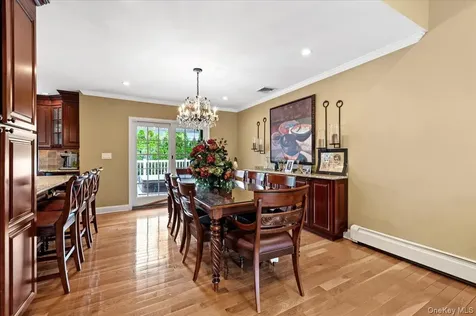 56 Middle Lane Jericho NY 11753