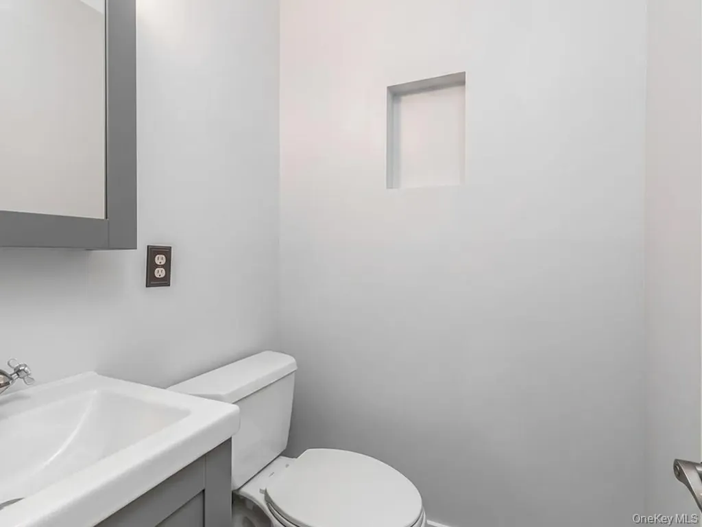 250 Garth Road Scarsdale NY 10583