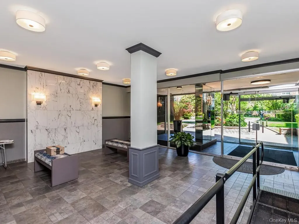 250 Garth Road Scarsdale NY 10583