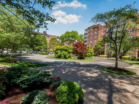 250 Garth Road Scarsdale NY 10583
