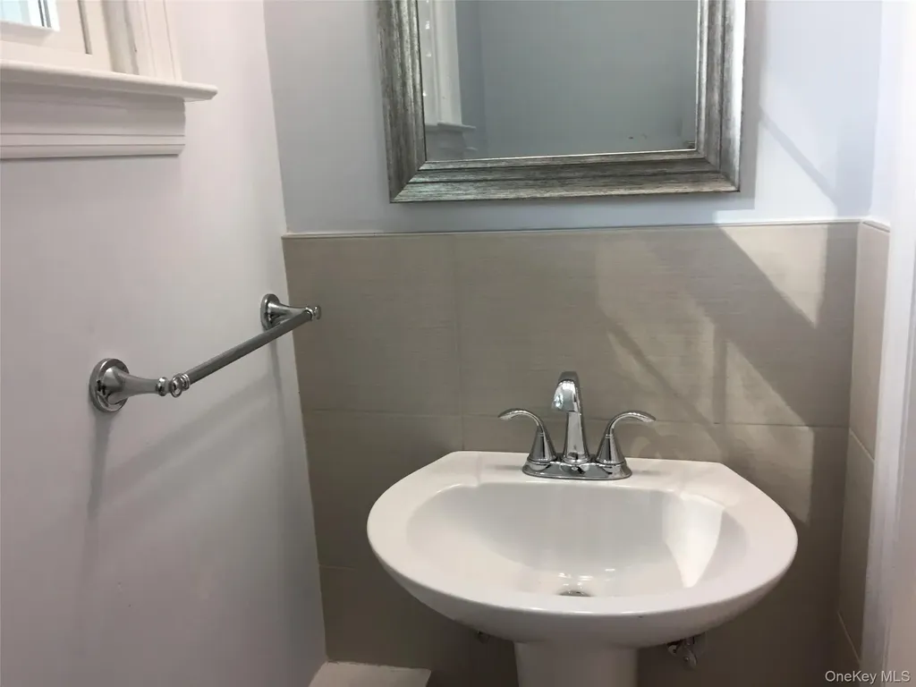 98 Glen Oaks Drive Rye NY 10580