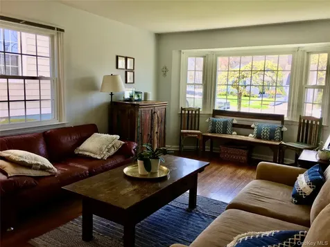 98 Glen Oaks Drive Rye NY 10580