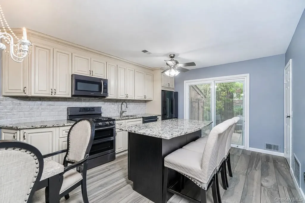 76 Belmar Drive W Staten Island NY 10314