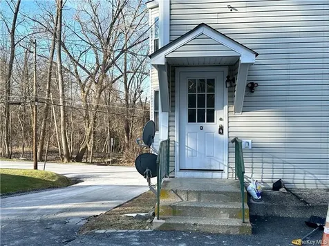 174 Myrtle Avenue Mahopac NY 10541