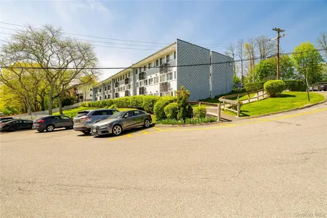 5 Wyndover Woods Lane White Plains NY 10603