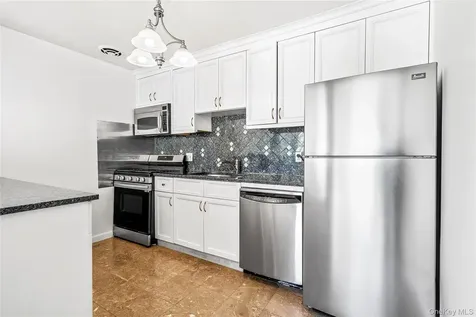5 Wyndover Woods Lane White Plains NY 10603