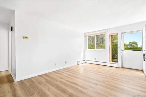 5 Wyndover Woods Lane White Plains NY 10603