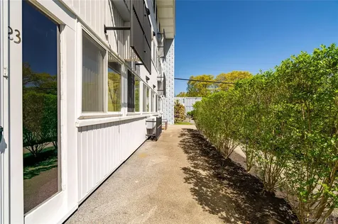 5 Wyndover Woods Lane White Plains NY 10603