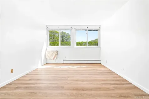 5 Wyndover Woods Lane White Plains NY 10603