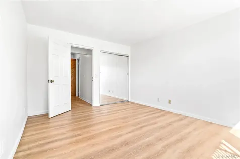 5 Wyndover Woods Lane White Plains NY 10603