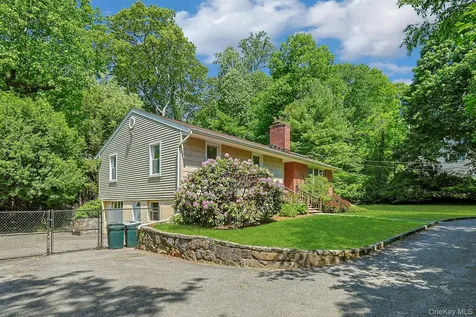 24 Virginia Lane Thornwood NY 10594