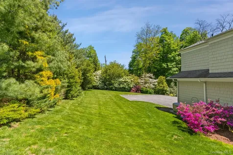 9 South Road Katonah NY 10536