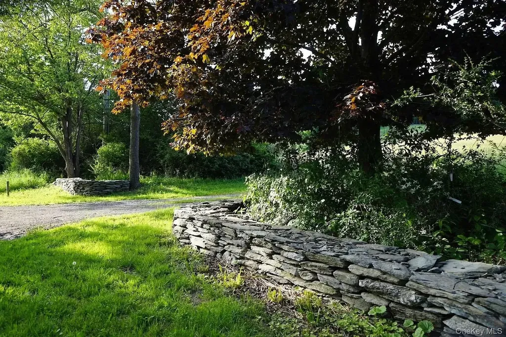 762 Tower Hill Road Millbrook NY 12545