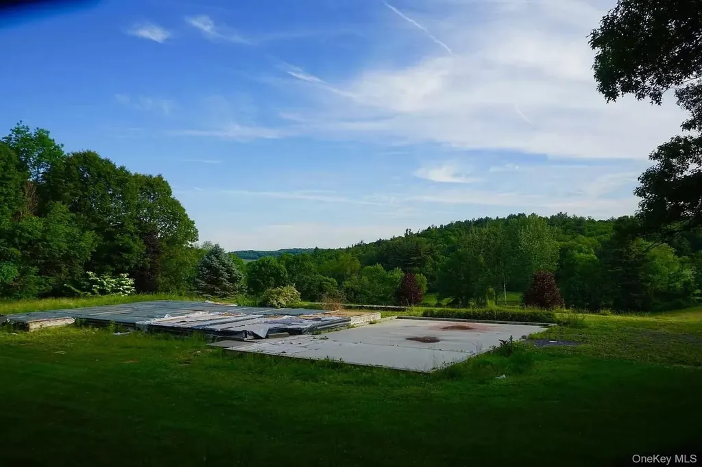 762 Tower Hill Road Millbrook NY 12545