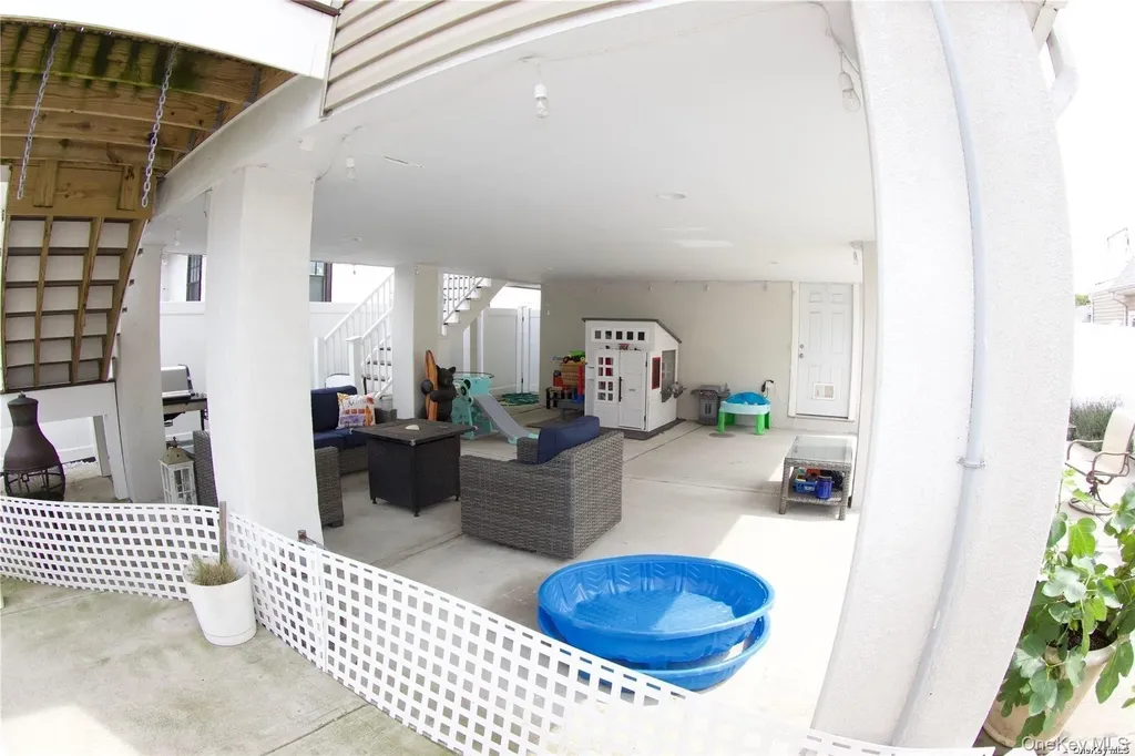 439 Market E Long Beach NY 11561