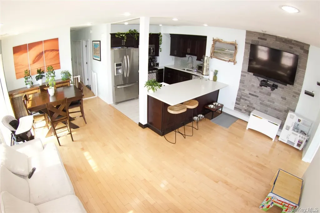439 Market E Long Beach NY 11561
