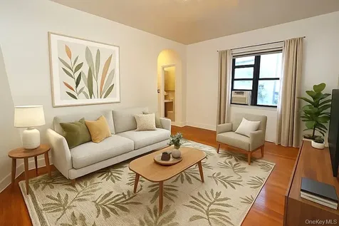 120 Stonelea Place New Rochelle NY 10801